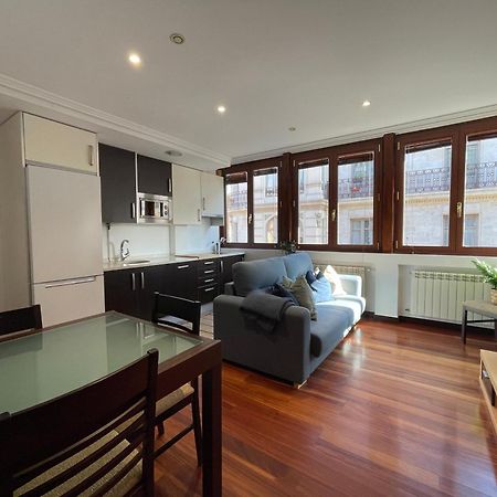 Atuaire Home Vivienda A Luminosa Parking Incluido En Plena Calle Comercial Burgo エクステリア 写真