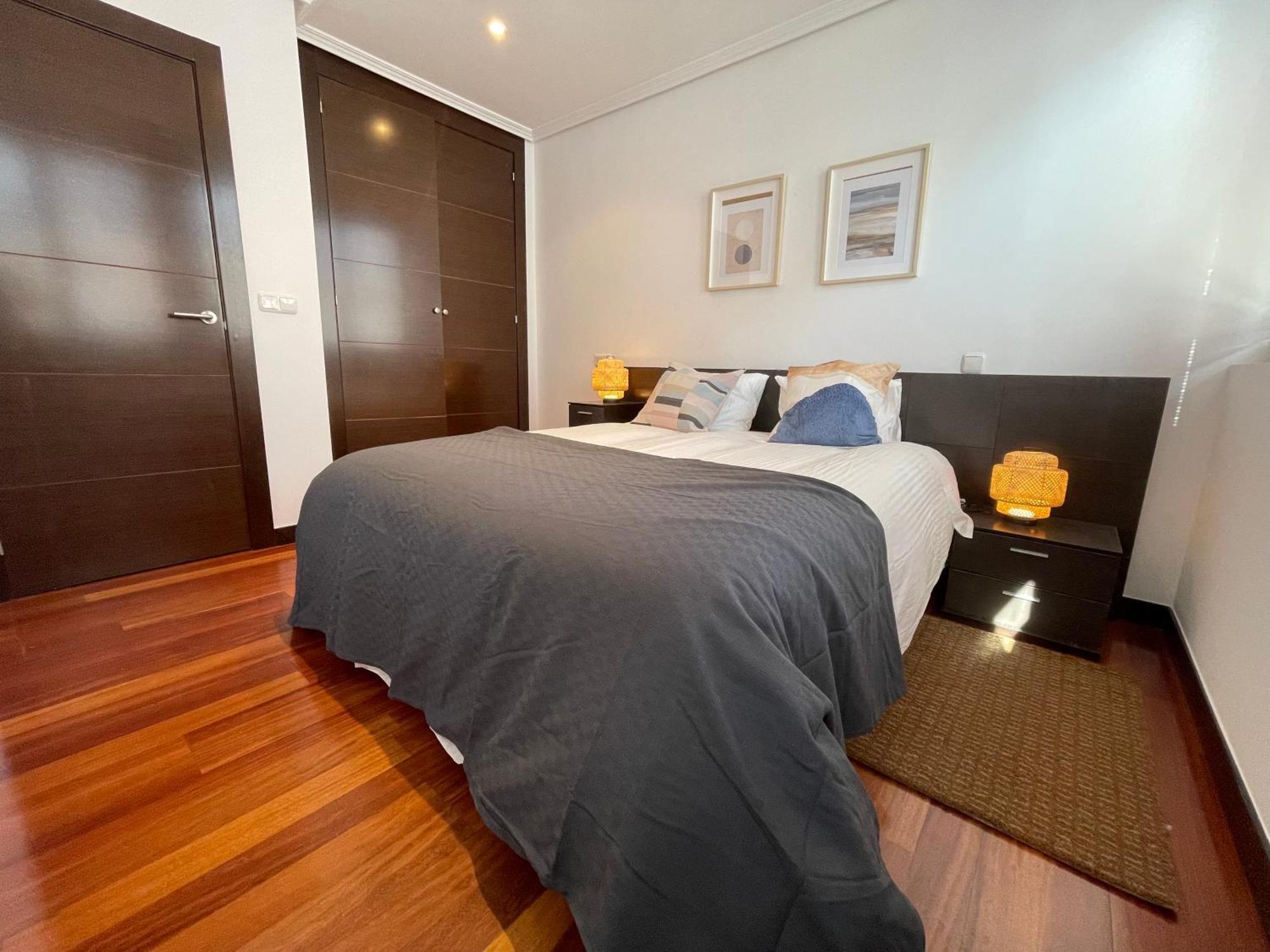 Atuaire Home Vivienda A Luminosa Parking Incluido En Plena Calle Comercial Burgo エクステリア 写真