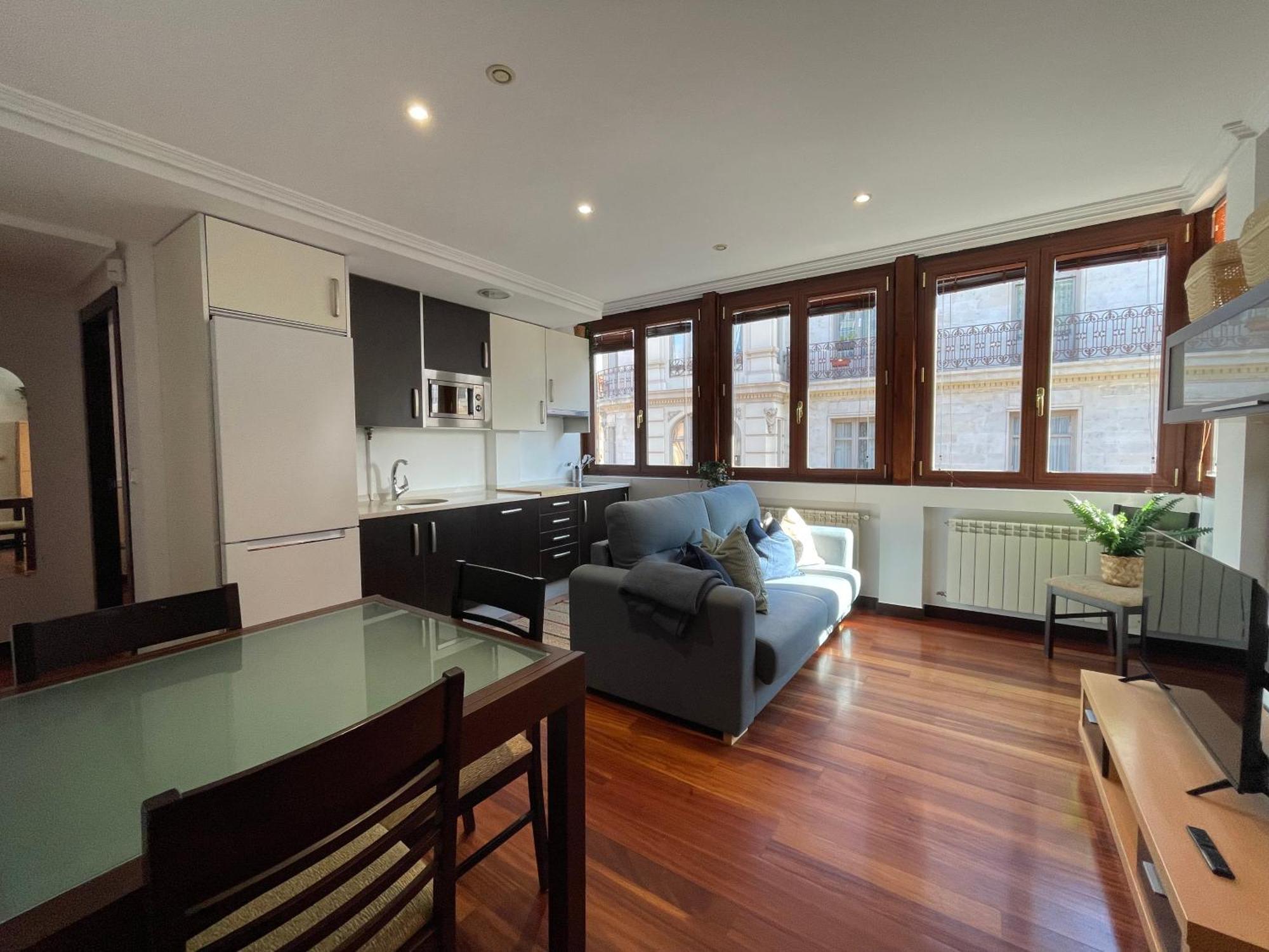 Atuaire Home Vivienda A Luminosa Parking Incluido En Plena Calle Comercial Burgo エクステリア 写真