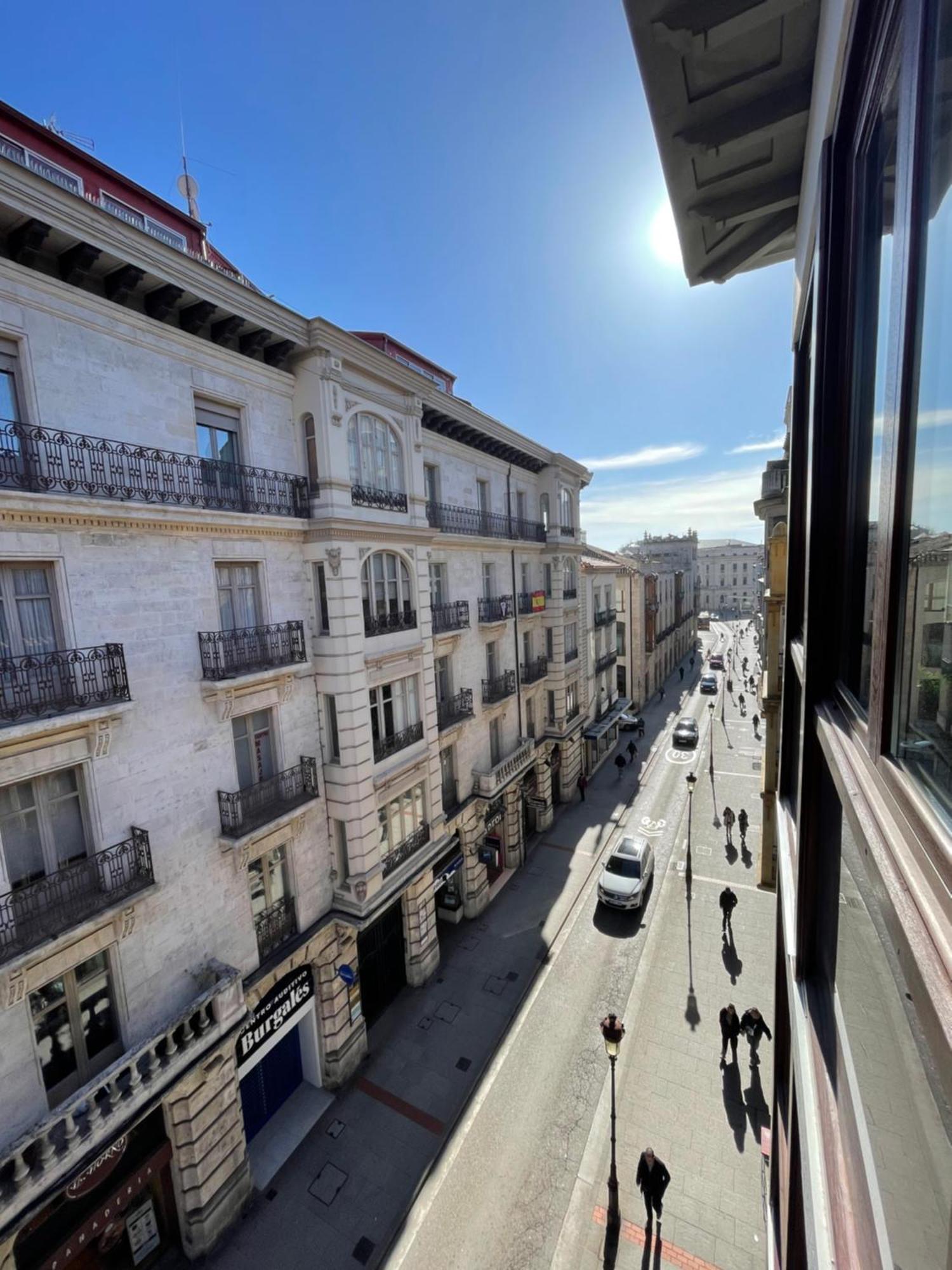 Atuaire Home Vivienda A Luminosa Parking Incluido En Plena Calle Comercial Burgo エクステリア 写真